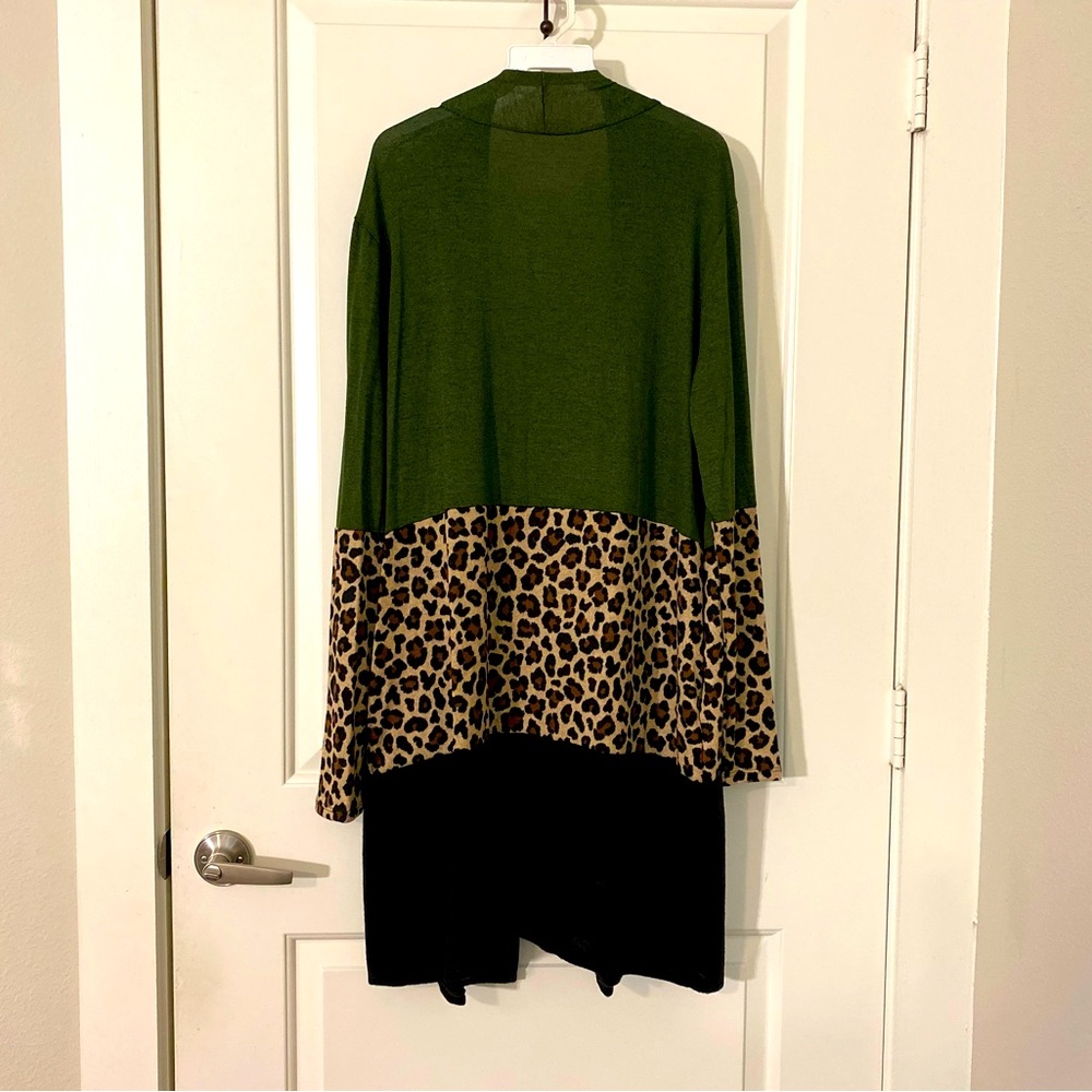 HAPTICS BOHO LEOPARD ANIMAL COLOR BLOCK MEDIUM LONG SLEEVE POCKETS CARDIGAN - Picture 7 of 12